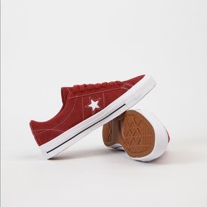 New in Box Converse One Star Sneaker